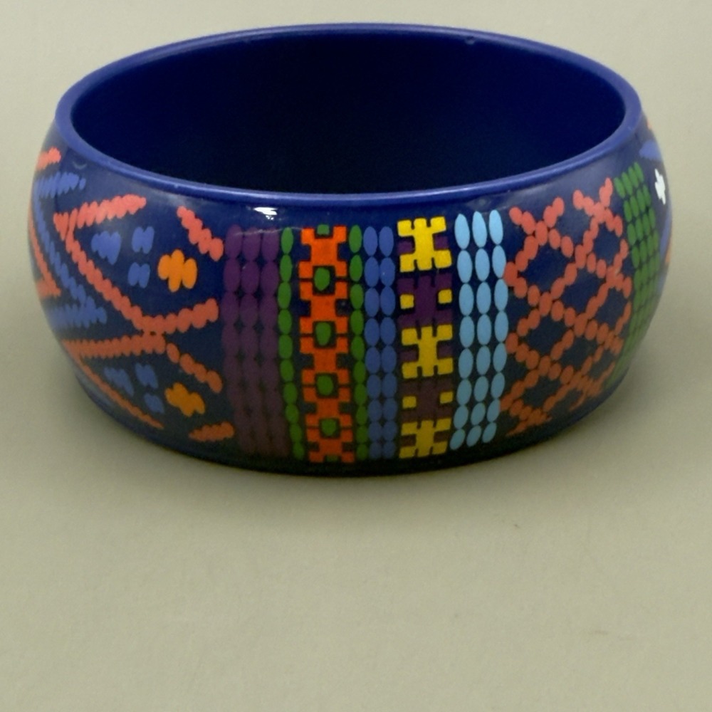 Bangle Bracelet Blue Plastic Geometric Tribal Print Multicolored Wide Slip On - Picture 7 of 9